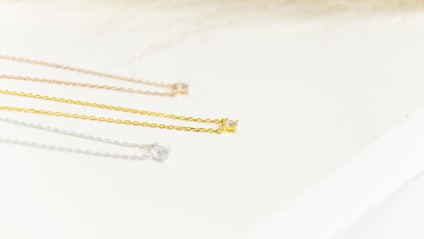 noctiluca necklace gold