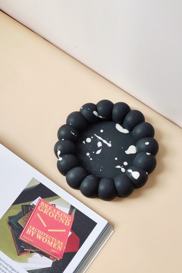 black dotted jewellery tray